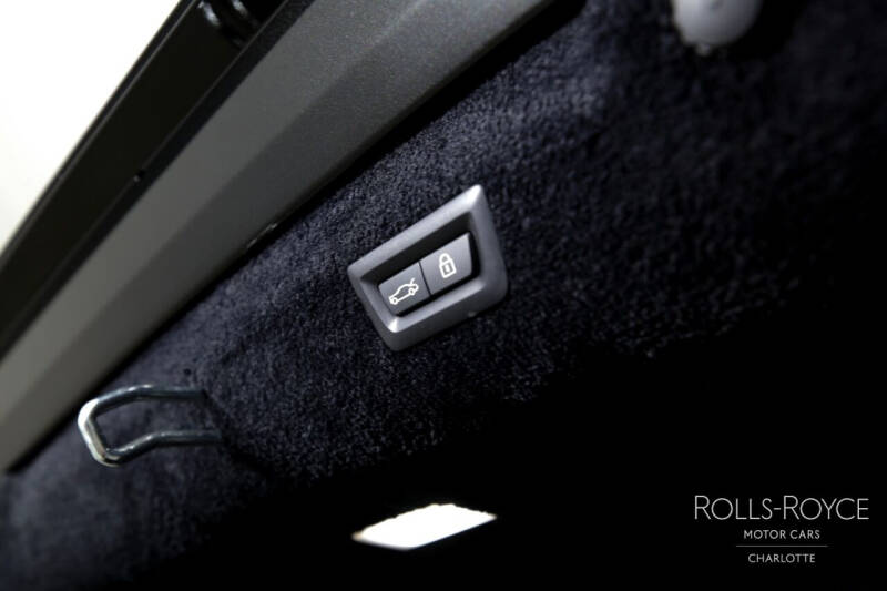 2023 Rolls-Royce Phantom