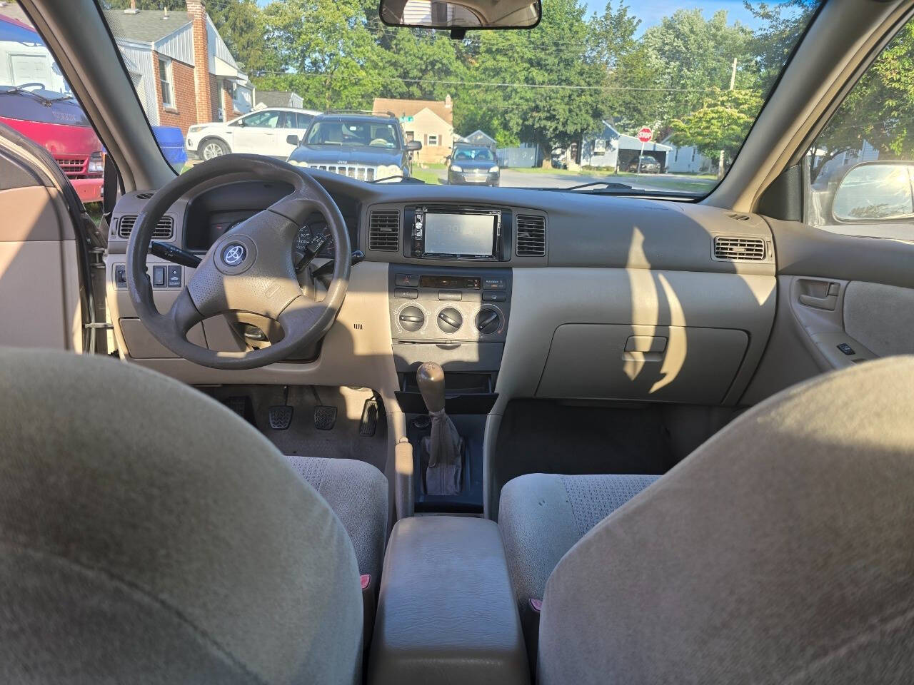 2007 Toyota Corolla for sale at QUEENSGATE AUTO SALES in York, PA