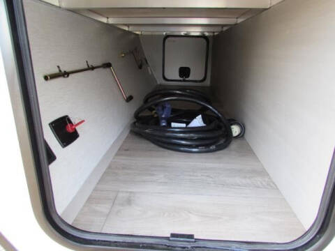 2024 Forest River T322 VIEW