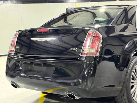 2014 Chrysler 300 C John Varvatos Limited Edition