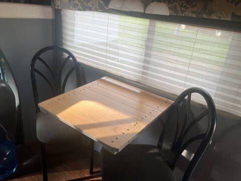 2004 Ford E-Series E-450 SD