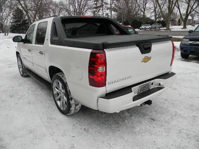 2009 Chevrolet Avalanche for sale at Northwest Auto Sales Inc. in Farmington MN