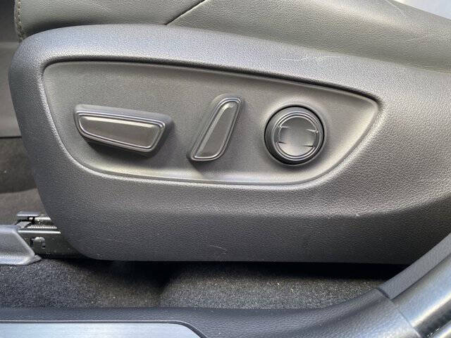 2023 Toyota Venza XLE