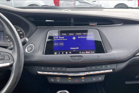 2020 Cadillac XT4 Premium Luxury