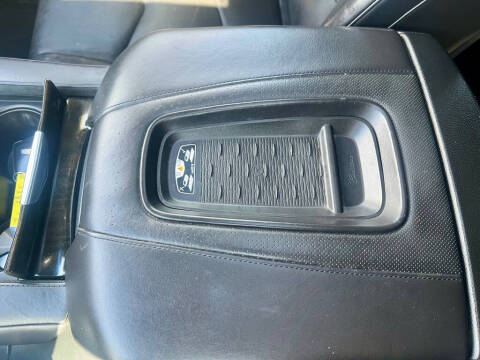 2017 Cadillac Escalade ESV Platinum