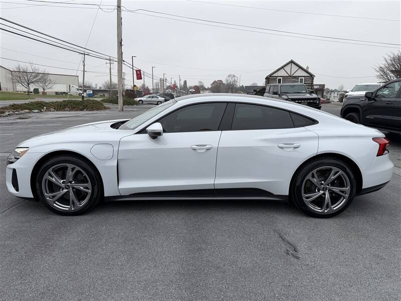 2023 Audi e-tron GT quattro Premium Plus