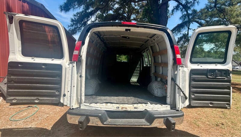 2017 GMC Savana 2500