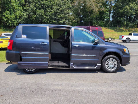 2014 Chrysler WHEELCHAIR VAN
