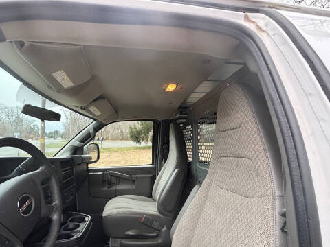 2017 GMC Savana 2500