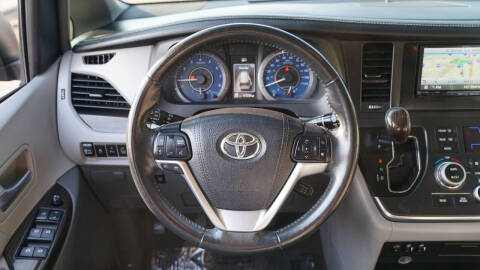 2016 Toyota Sienna