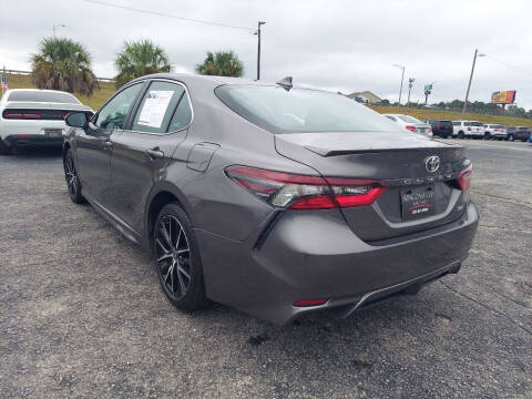 2022 Toyota Camry SE