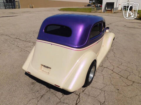 1935 Ford Tudor
