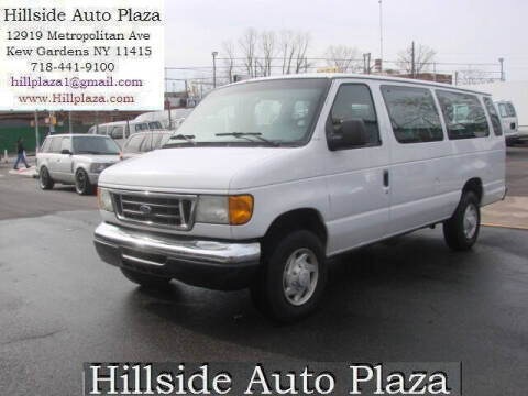 2006 Ford E-Series Wagon for sale at Hillside Auto Plaza in Kew Gardens NY