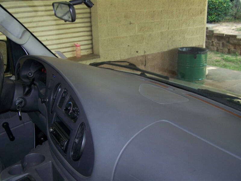 2005 Ford E-Series E-350 SD