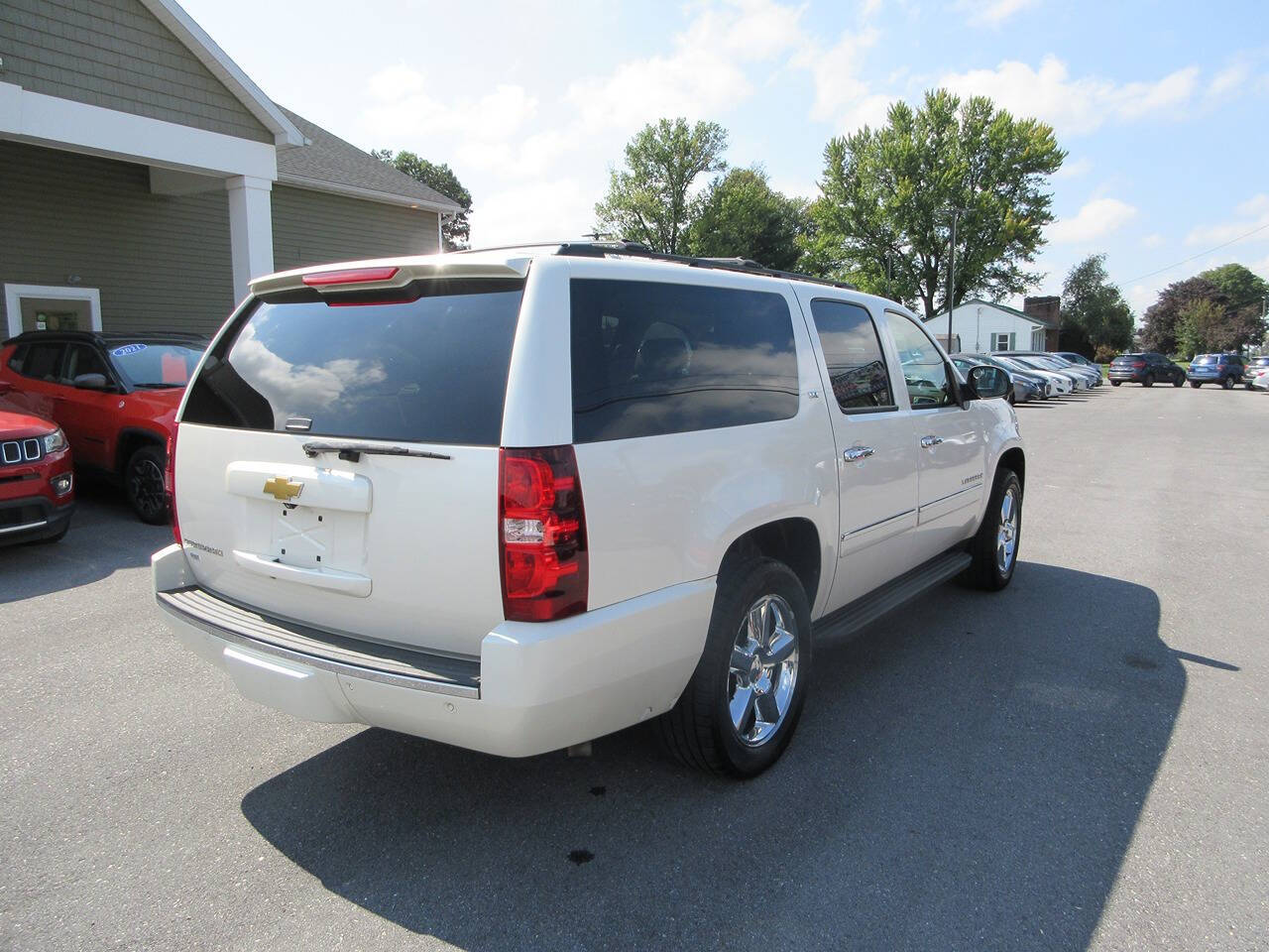 2013 Chevrolet Suburban for sale at FINAL DRIVE AUTO SALES INC in Shippensburg, PA