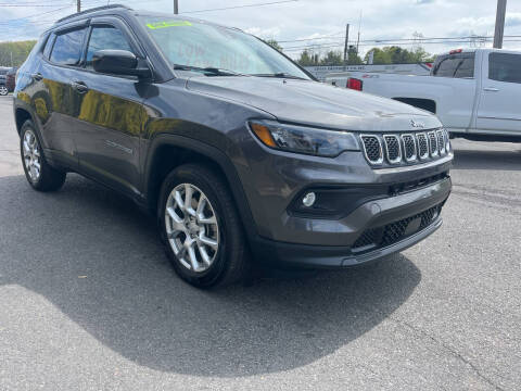 2023 Jeep Compass Latitude Lux