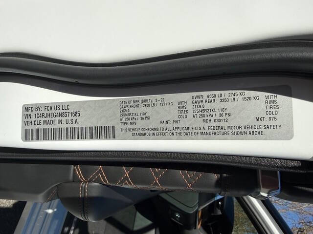 2022 Jeep Grand Cherokee Summit Reserve