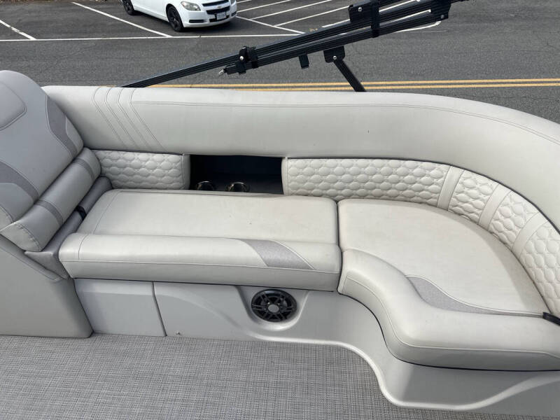 2022 Crest Pontoon 230 SLS CP3