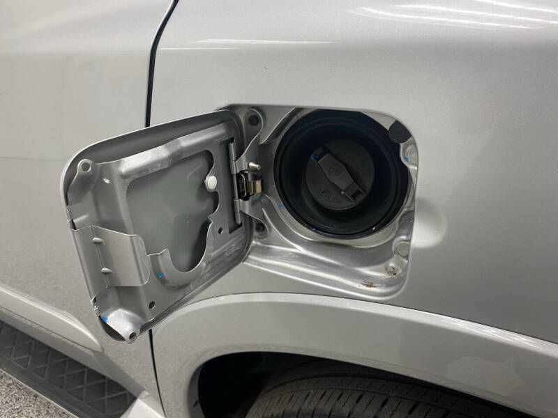 2012 Nissan Armada SV