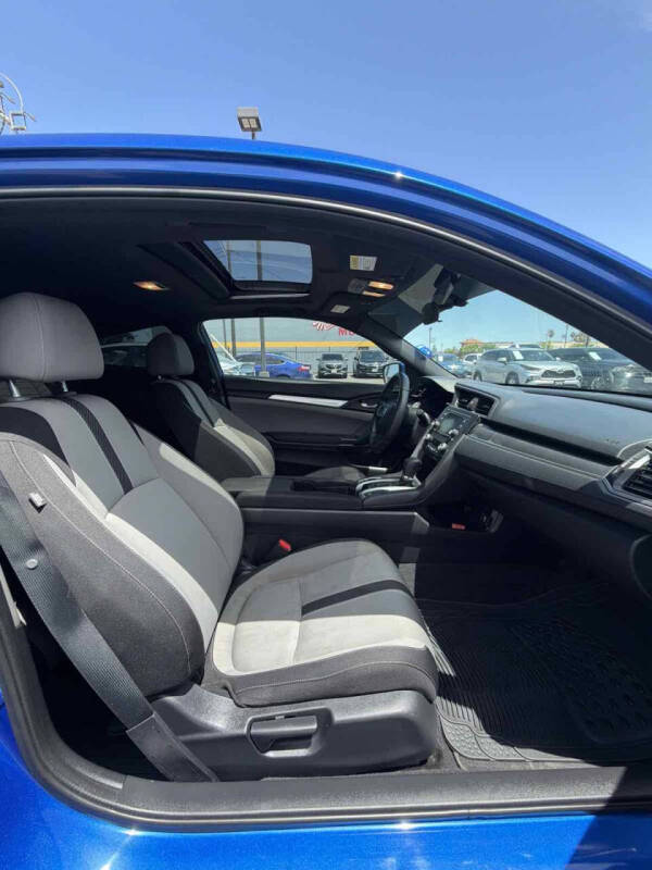 2018 Honda Civic LX-P