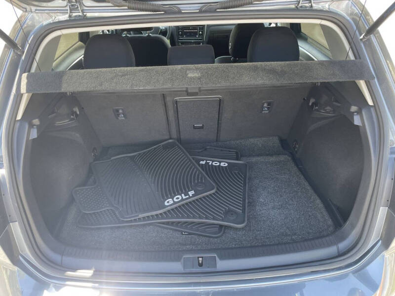 2019 Volkswagen Golf S