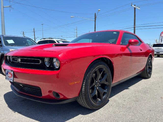 2017 Dodge Challenger SXT