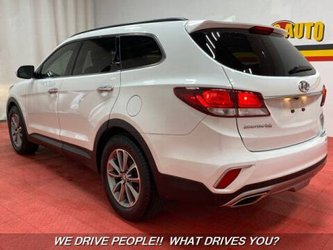 2017 Hyundai Santa Fe SE