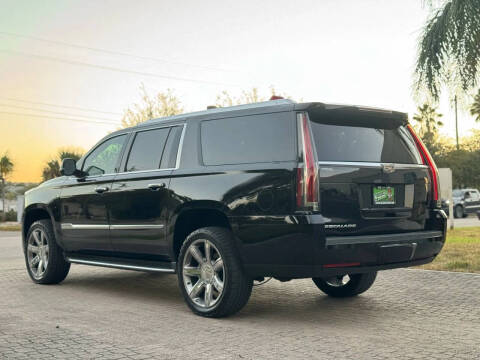2017 Cadillac Escalade ESV Luxury