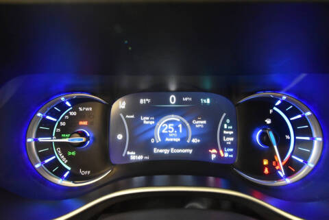 2024 Chrysler Pacifica Plug-In Hybrid Select