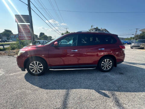 2016 Nissan Pathfinder SV