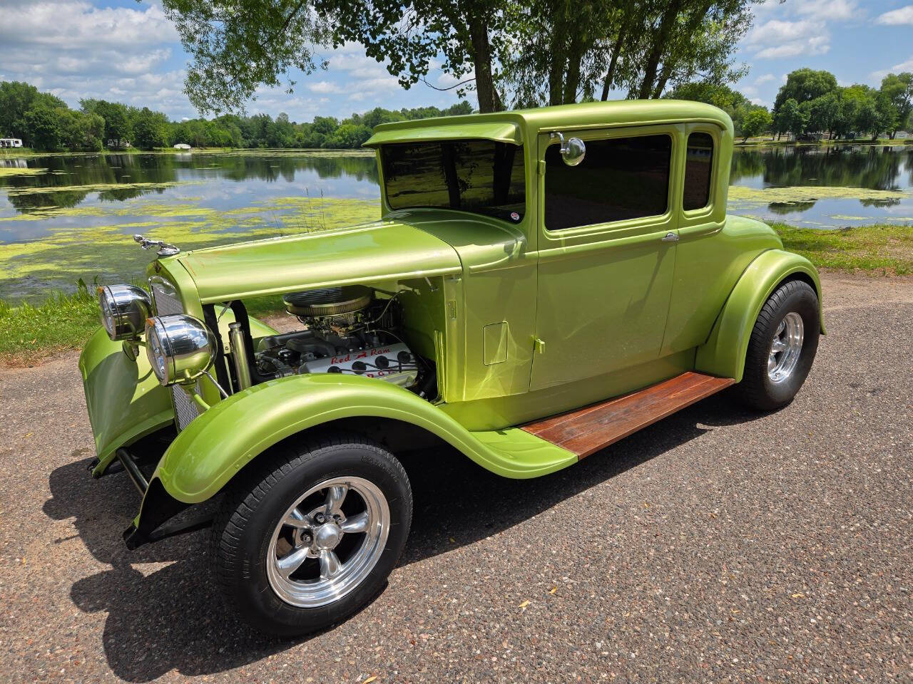 1930 Dodge 5-Window Coupe 116
