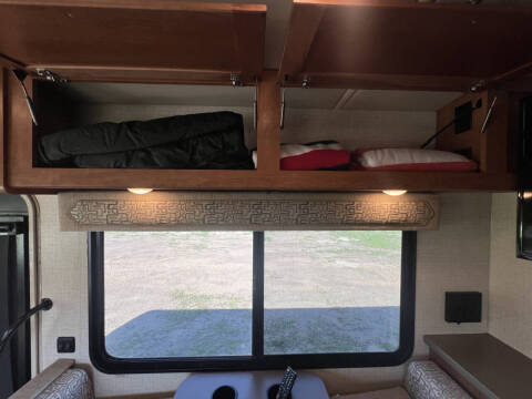 2017 Winnebago Vista 29VE
