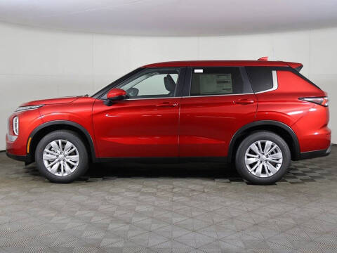 2025 Mitsubishi Outlander ES