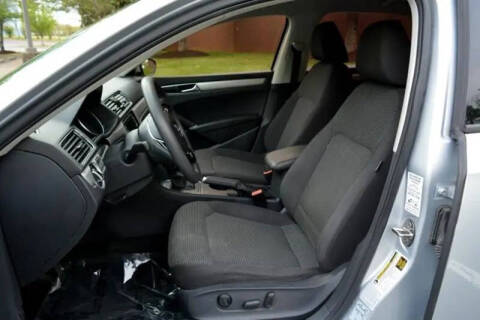 2018 Volkswagen Passat 2.0T S