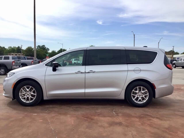 Used 2024 Chrysler Pacifica Touring L with VIN 2C4RC1BG1RR143279 for sale in Vinita, OK