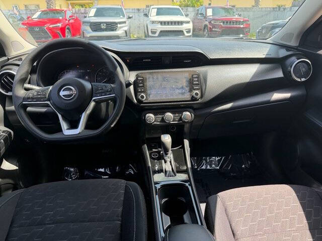 2024 Nissan Kicks SV