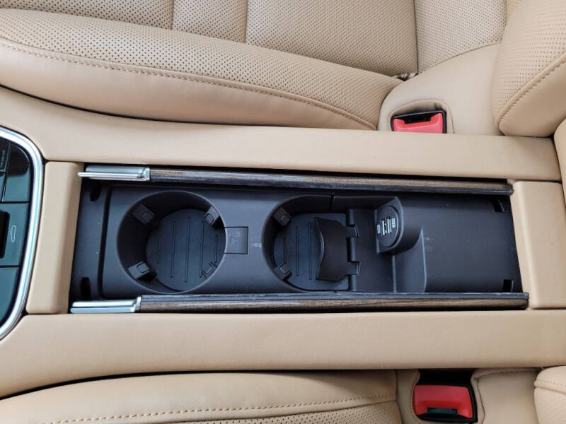 2017 Porsche Panamera Turbo