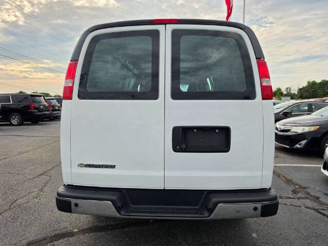 2019 Chevrolet Express 2500