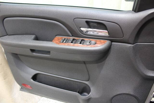 2007 Chevrolet Suburban LT 2500