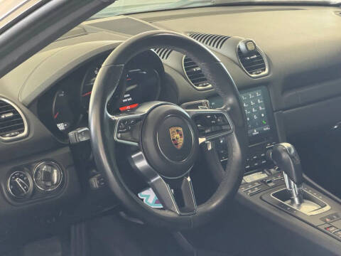 2019 Porsche 718 Cayman