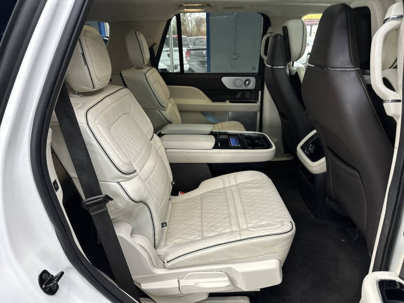 2024 Lincoln Navigator Black Label