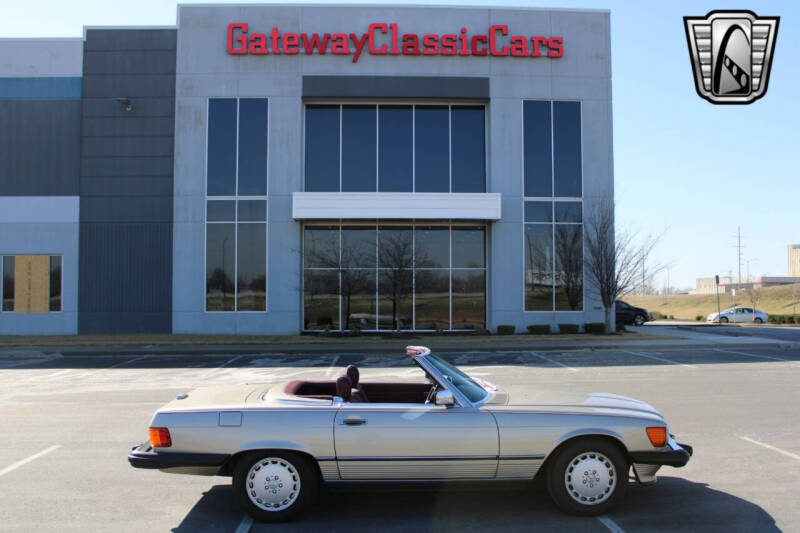 1989 Mercedes-Benz 560-Class 560 SL