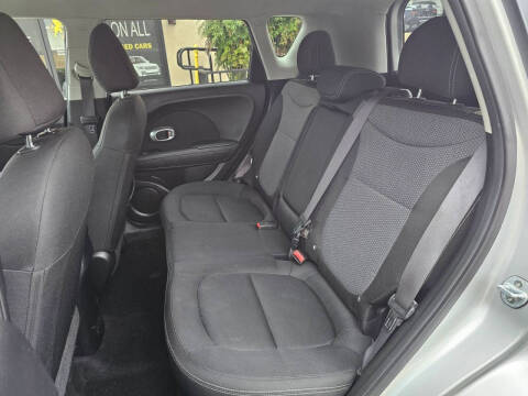 2019 Kia Soul +