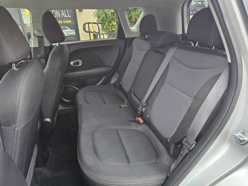 2019 Kia Soul +