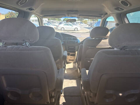 2002 Toyota Sienna LE