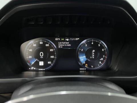 2018 Volvo XC90 T6 Momentum