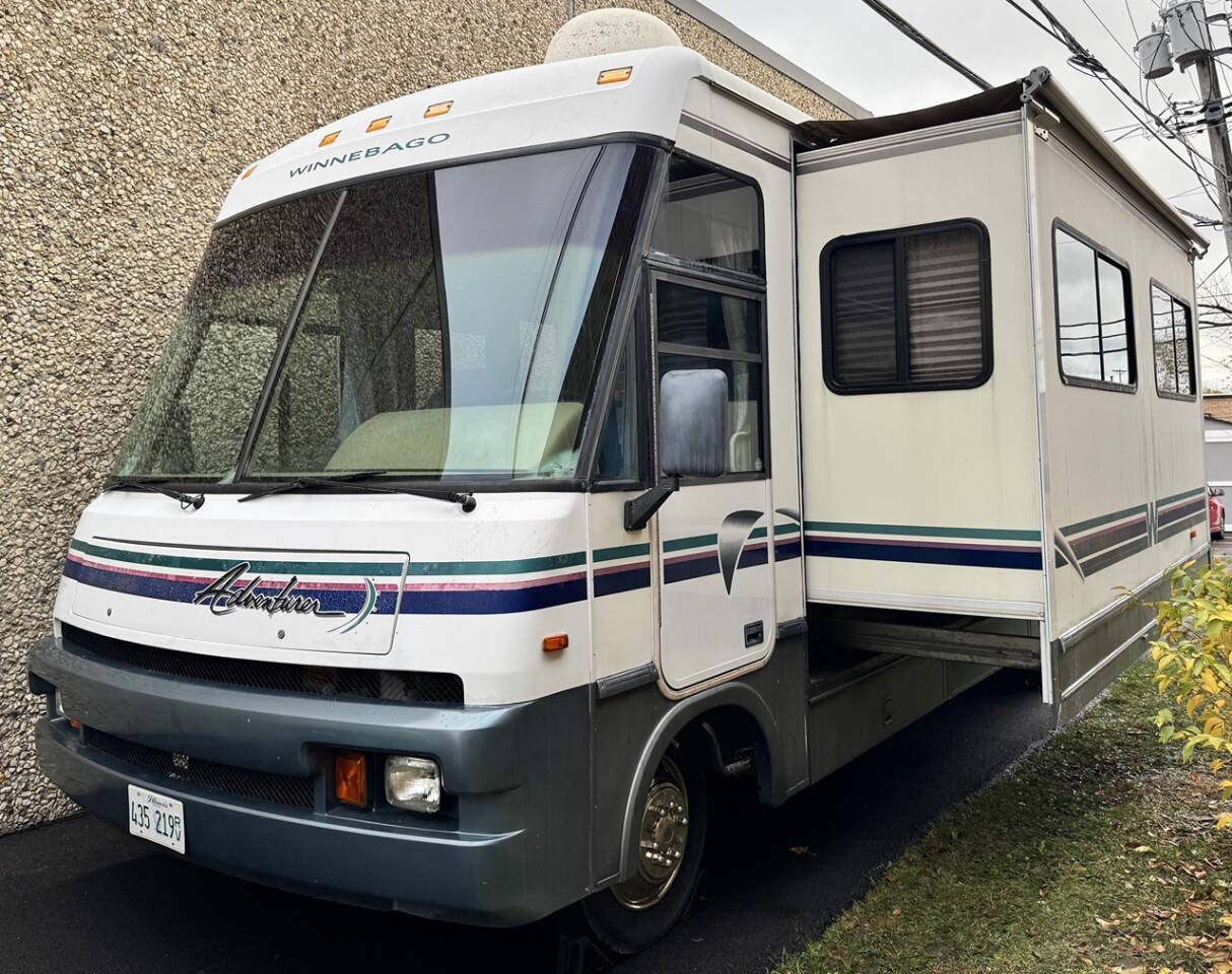 1996 Winnebago Adventurer for sale at Saccucci's Of Schaumburg in Schaumburg, IL