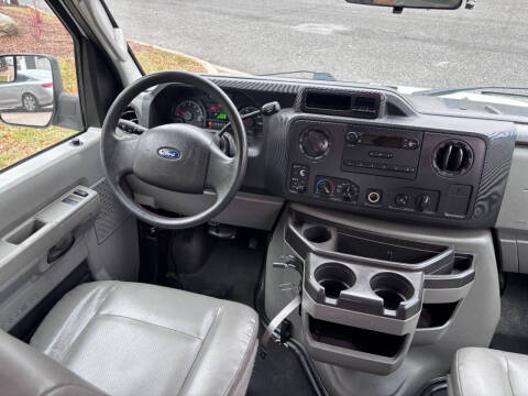2011 Ford E-Series E-250