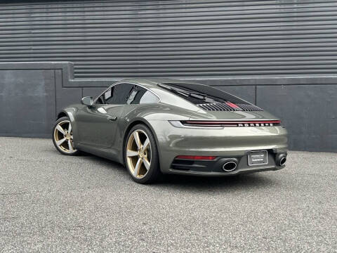 2022 Porsche 911 Carrera 4