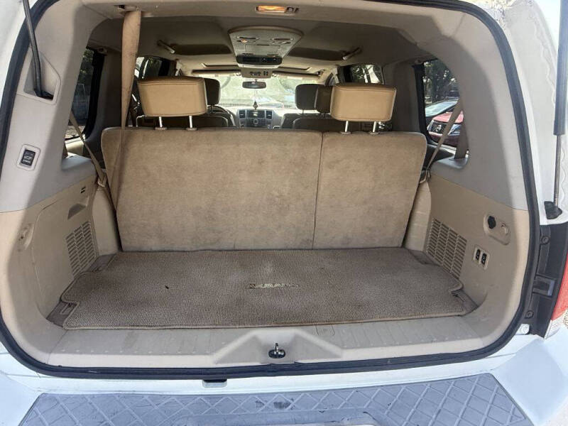 2011 Nissan Armada Platinum